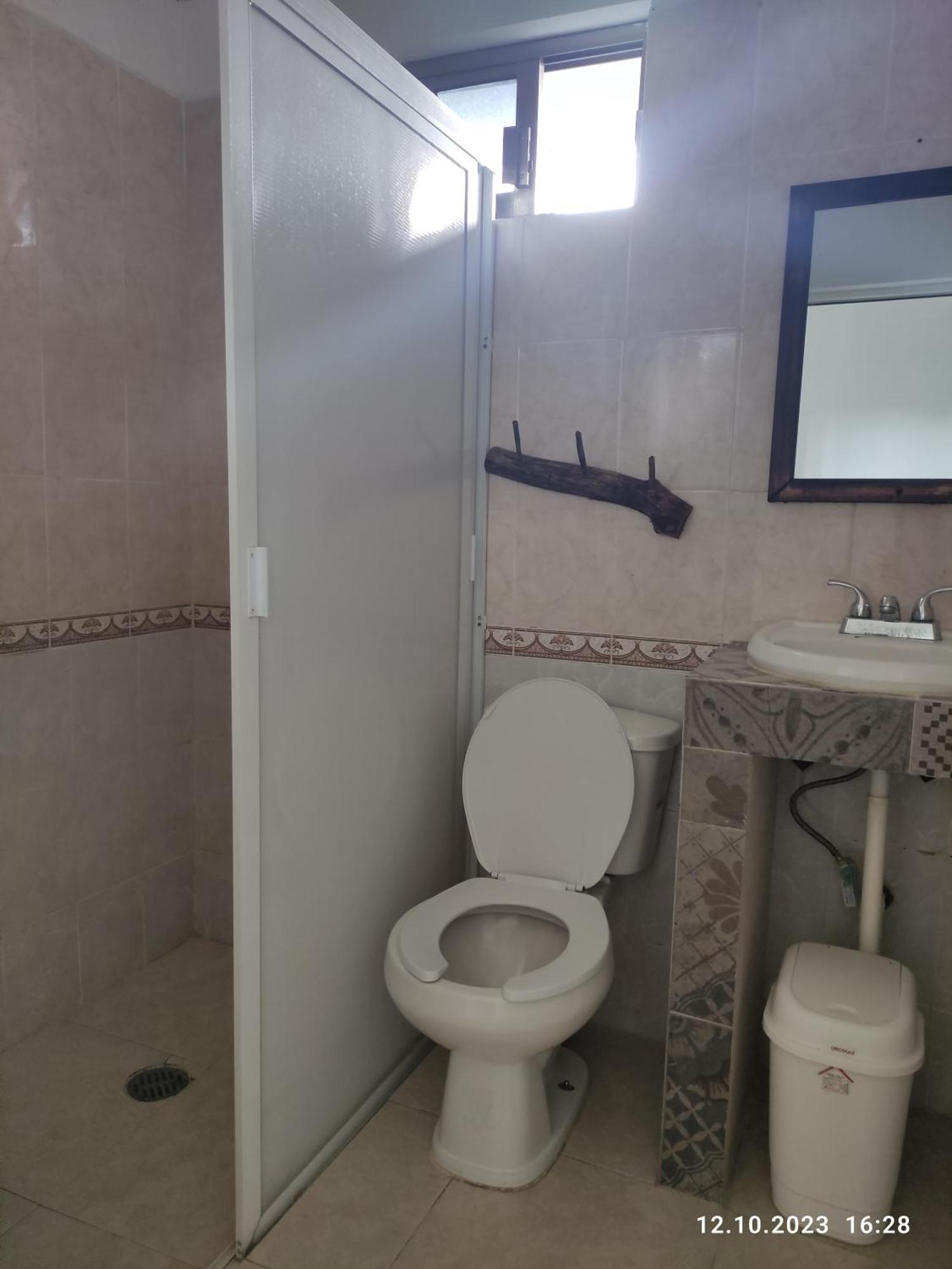 The All Inclusive Hostel - Food, Drinks And Transportation To The Beach And Cenotes تولوم الغرفة الصورة