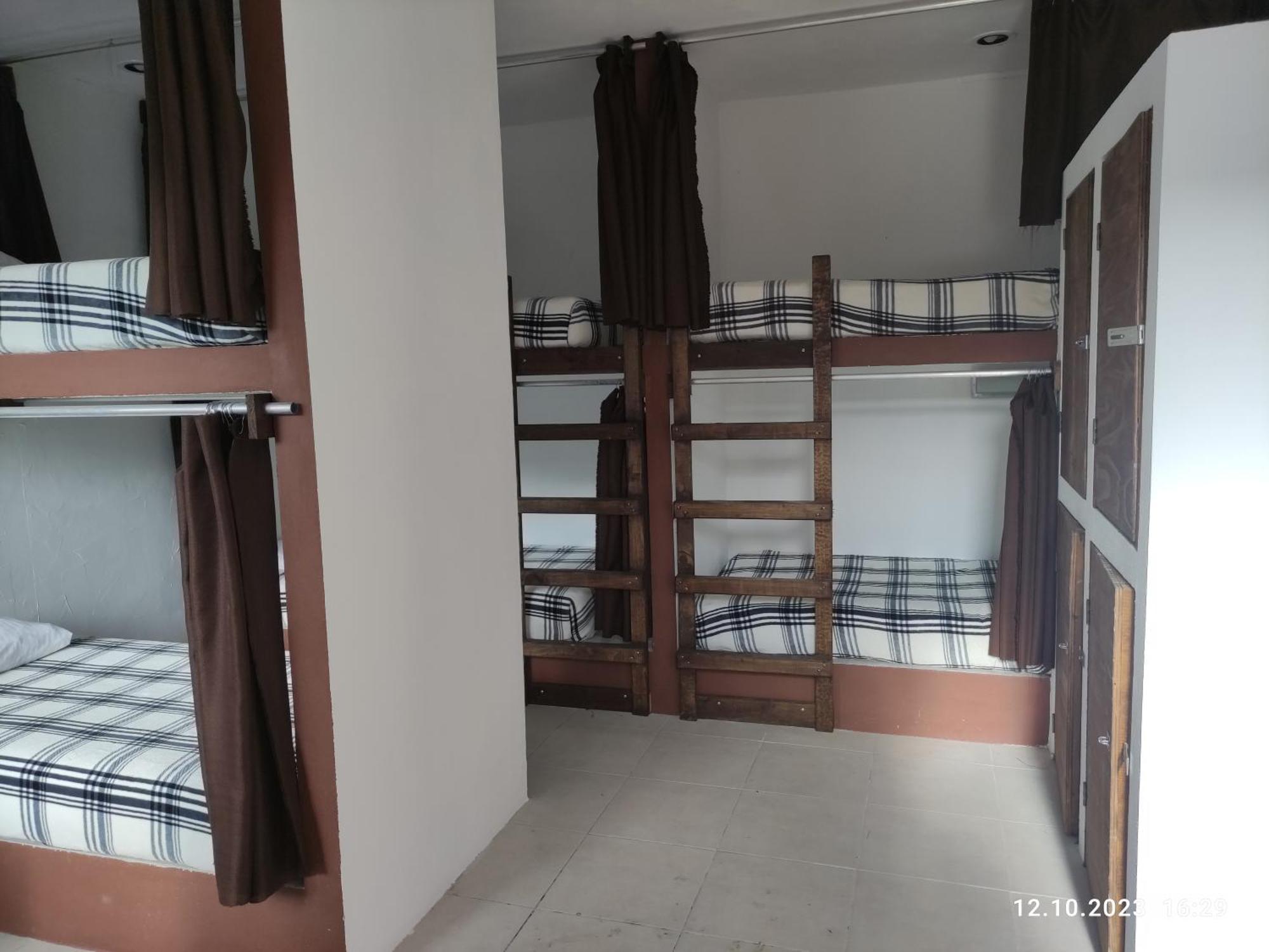 The All Inclusive Hostel - Food, Drinks And Transportation To The Beach And Cenotes تولوم الغرفة الصورة