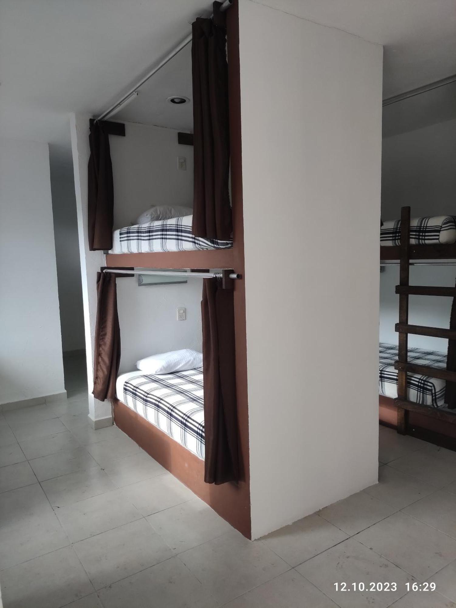 The All Inclusive Hostel - Food, Drinks And Transportation To The Beach And Cenotes تولوم المظهر الخارجي الصورة