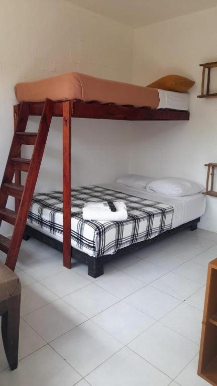 The All Inclusive Hostel - Food, Drinks And Transportation To The Beach And Cenotes تولوم الغرفة الصورة