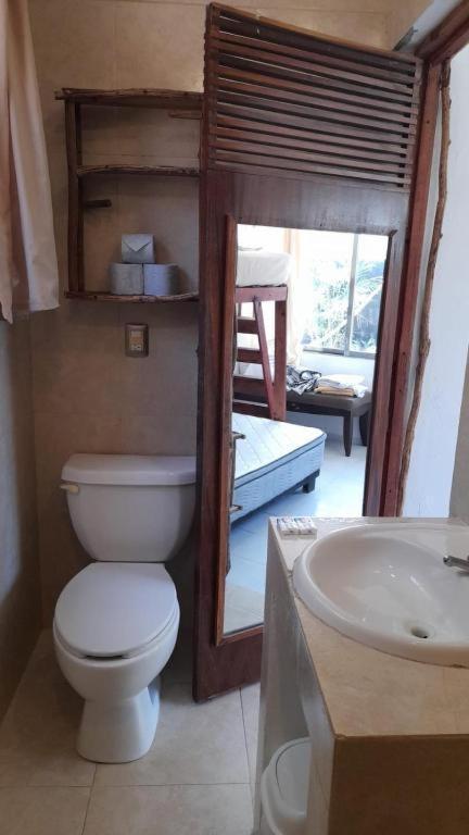 The All Inclusive Hostel - Food, Drinks And Transportation To The Beach And Cenotes تولوم المظهر الخارجي الصورة