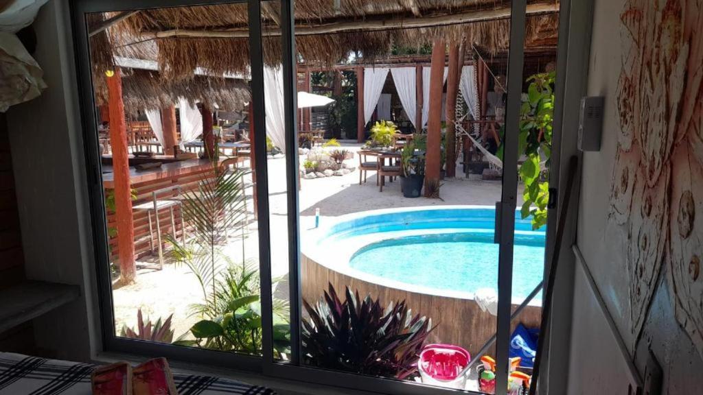 The All Inclusive Hostel - Food, Drinks And Transportation To The Beach And Cenotes تولوم المظهر الخارجي الصورة